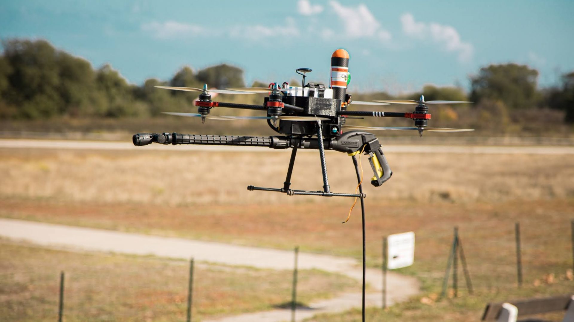 drone pulvérisateur